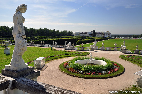 Arkhangelskoye Palace